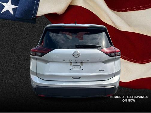 Brilliant Silver Metallic 2024 Nissan Rogue S