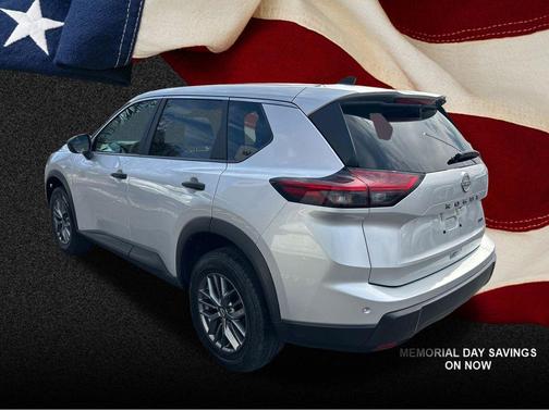 Brilliant Silver Metallic 2024 Nissan Rogue S