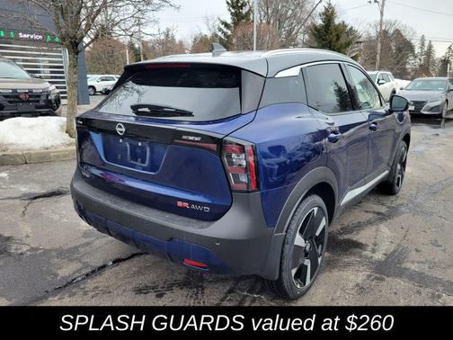 2025 Nissan Kicks SR
