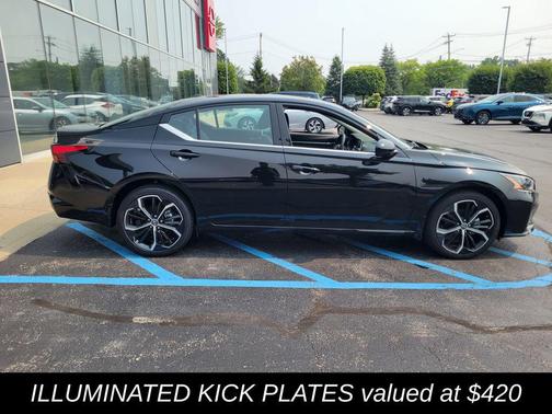 2025 Nissan Altima SR AWD