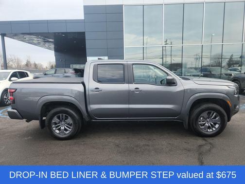 2025 Nissan Frontier SV