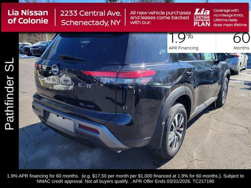 2026 Nissan Pathfinder SL