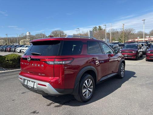 Scarlet Ember Tintcoat 2023 Nissan Pathfinder SL 4WD