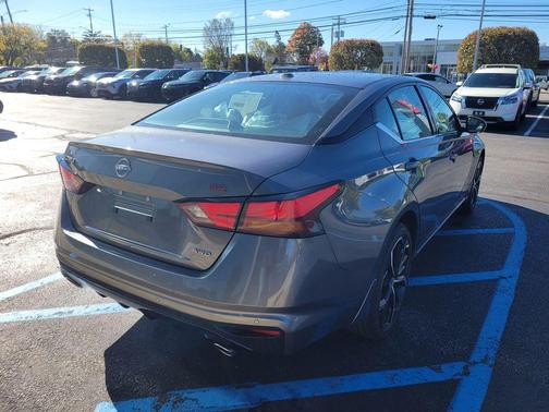 2025 Nissan Altima SR AWD