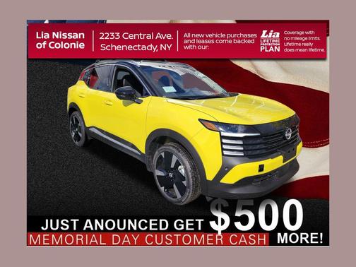 Yuzu Yellow Metallic/Super Black 2026 Nissan Kicks SR