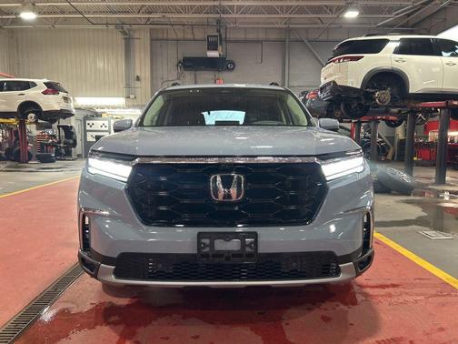 2023 Honda Pilot AWD Elite