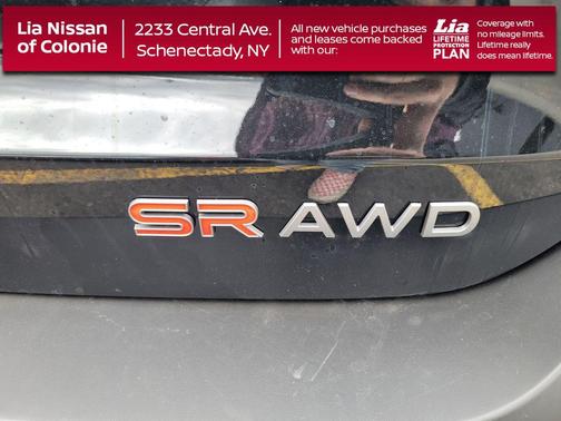 Super Black 2026 Nissan Kicks SR
