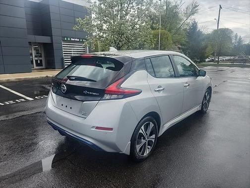 2022 Nissan Leaf SV PLUS 62 kWh