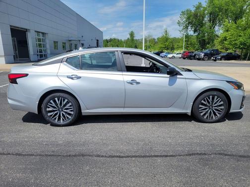 Brilliant Silver Metallic 2026 Nissan Altima 2.5 SV
