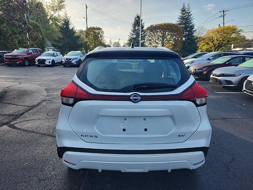 2024 Nissan Kicks SV