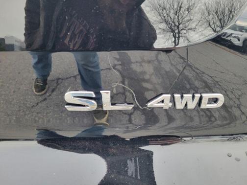 2025 Nissan Pathfinder SL 4WD