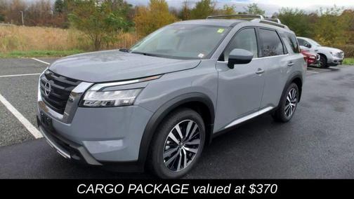 2025 Nissan Pathfinder Platinum 4WD