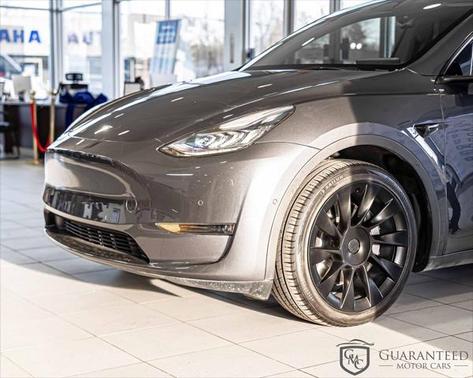2022 Tesla Model Y Long Range Dual Motor All-Wheel Drive
