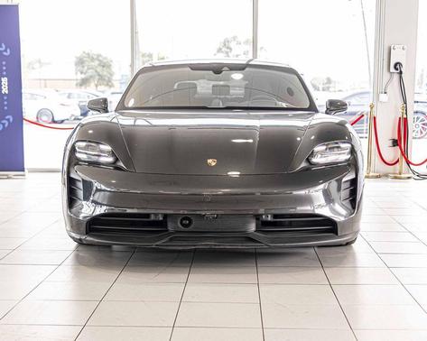 2022 Porsche Taycan GTS