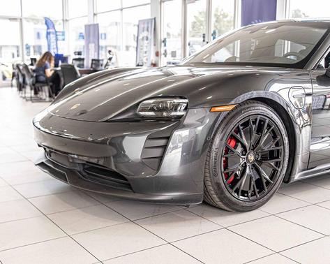 2022 Porsche Taycan GTS