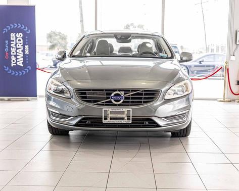 2016 Volvo S60 Inscription T5 Drive-E Platinum