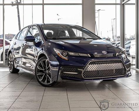 Blue Crush Metallic w/Black Sand Pearl Roof 2022 Toyota Corolla SE