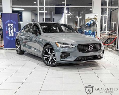 2022 Volvo S60 T5 R-Design