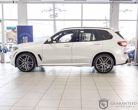 2022 BMW X5 M50i