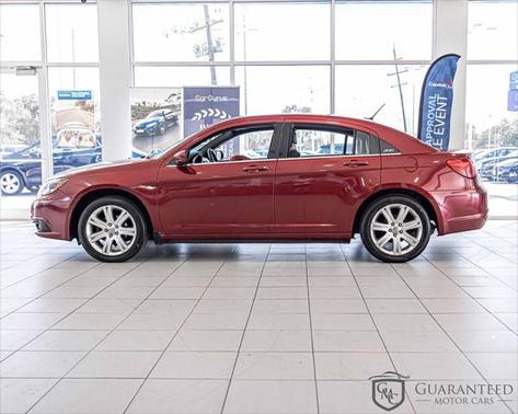 2013 Chrysler 200 Touring