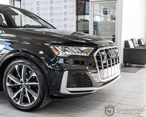 Mythos Black Metallic 2022 Audi SQ7 4.0T Prestige