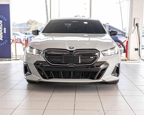 2024 BMW i5 M60