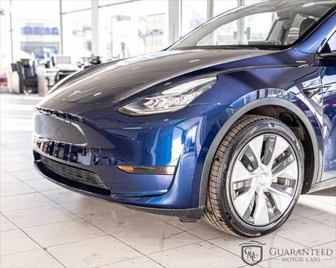 2022 Tesla Model Y Long Range Dual Motor All-Wheel Drive
