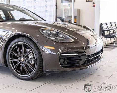 2023 Porsche Panamera 4 Platinum Edition
