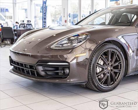 2023 Porsche Panamera 4 Platinum Edition