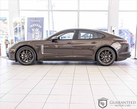 2023 Porsche Panamera 4 Platinum Edition