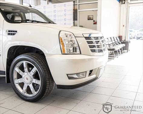 2011 Cadillac Escalade Luxury