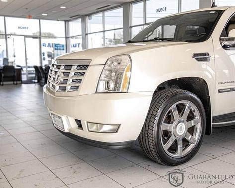 2011 Cadillac Escalade Luxury