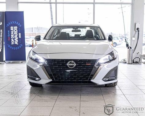 2023 Nissan Altima SR FWD