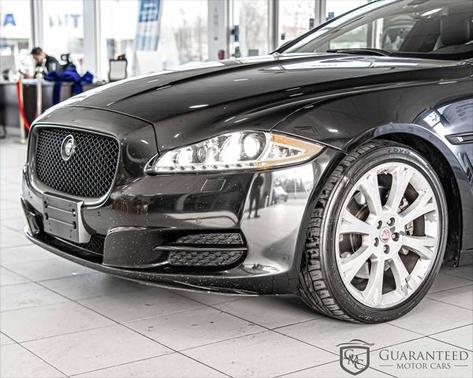2015 Jaguar XJ Base