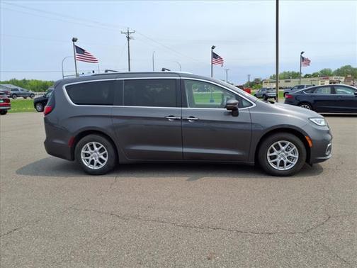 2021 Chrysler Pacifica Touring-L