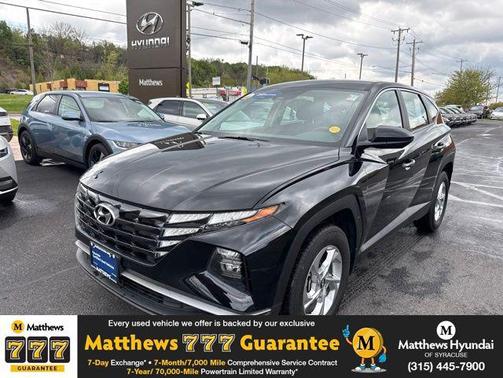 Black Pearl 2024 Hyundai TUCSON SE