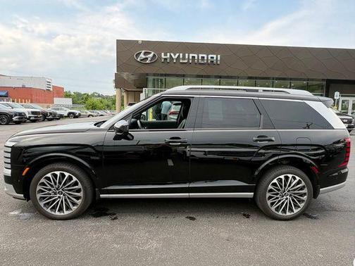 Abyss Black Pearl 2026 Hyundai Palisade Hybrid Calligraphy