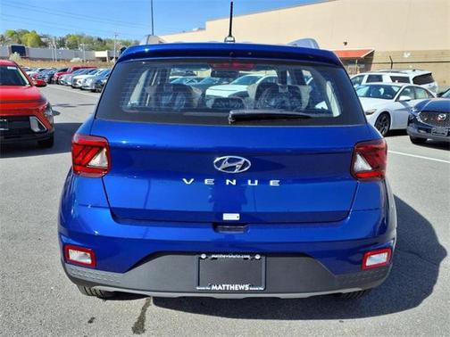 2025 Hyundai VENUE SEL