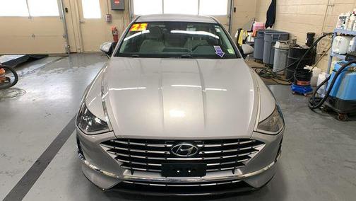 2023 Hyundai SONATA Hybrid SE