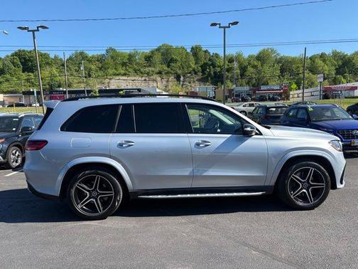 Cirrus Silver Metallic 2024 Mercedes-Benz GLS 450 4MATIC