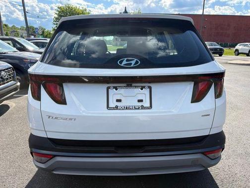 Serenity White Pearl 2025 Hyundai TUCSON SE