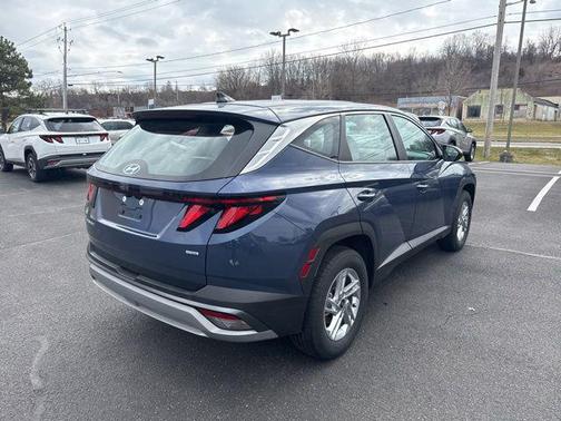 2025 Hyundai TUCSON SE