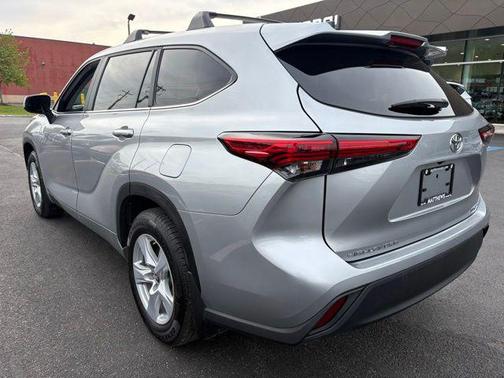 Celestial Silver Metallic 2023 Toyota Highlander LE