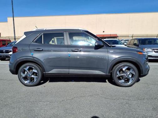 Ecotronic Gray 2025 Hyundai VENUE SEL