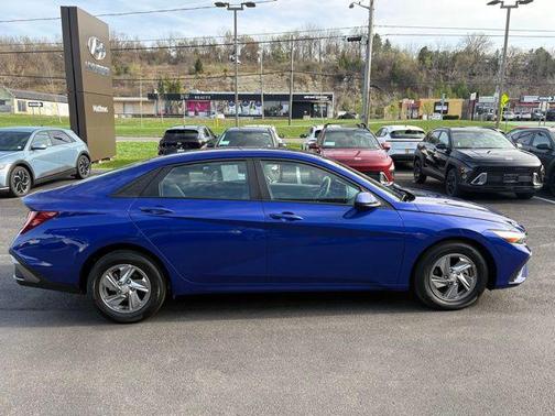 Intense Blue 2024 Hyundai ELANTRA SE