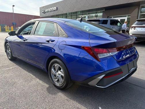 Intense Blue 2024 Hyundai ELANTRA SE