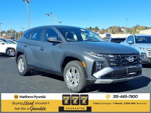 2025 Hyundai TUCSON SE
