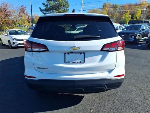 2022 Chevrolet Equinox LS
