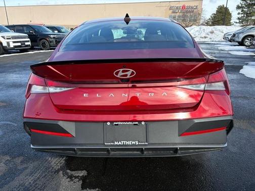 2025 Hyundai ELANTRA Sport