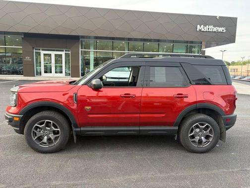 Hot Pepper Red Tinted Clearcoat 2022 Ford Bronco Sport Badlands